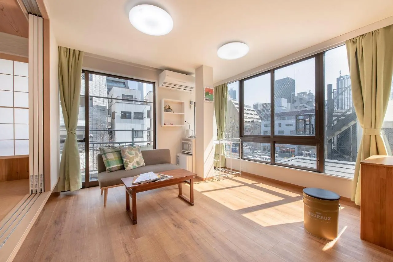 Uhome Suite Kizuna Ikebukuro Tokyo